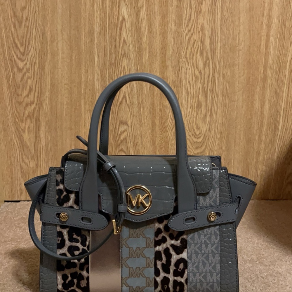 Michael Kors Carmen Satchel